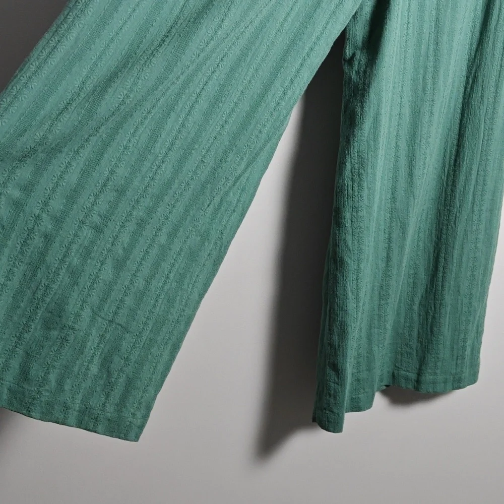 SPLENDID NWT Wide Leg Patterned Trousers in Green Size Medium - Picture 12 of 16